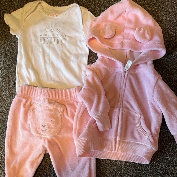 Baby girl little bear Carters outfit - Picture 1 of 4
